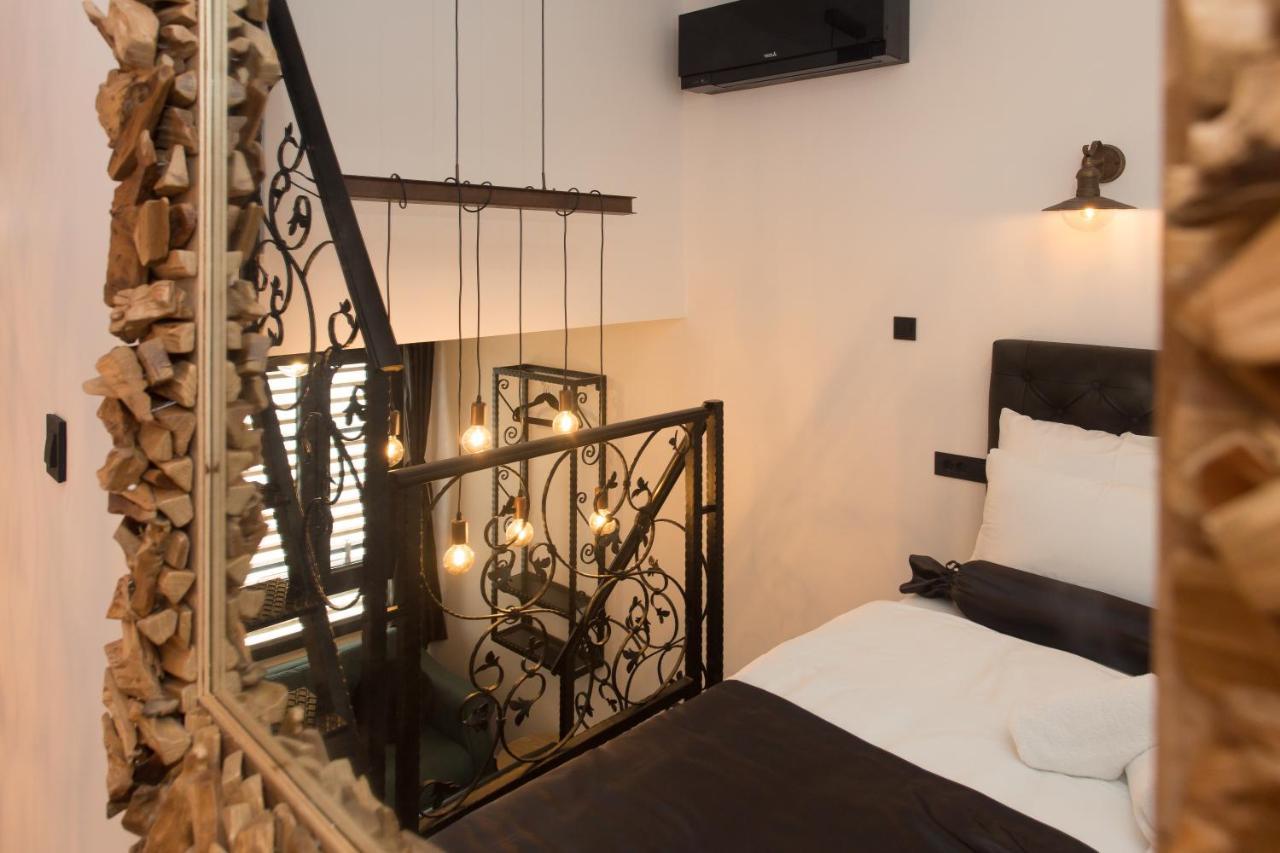 Amaizing Apartment Near Airport Kastel Stafilic ภายนอก รูปภาพ