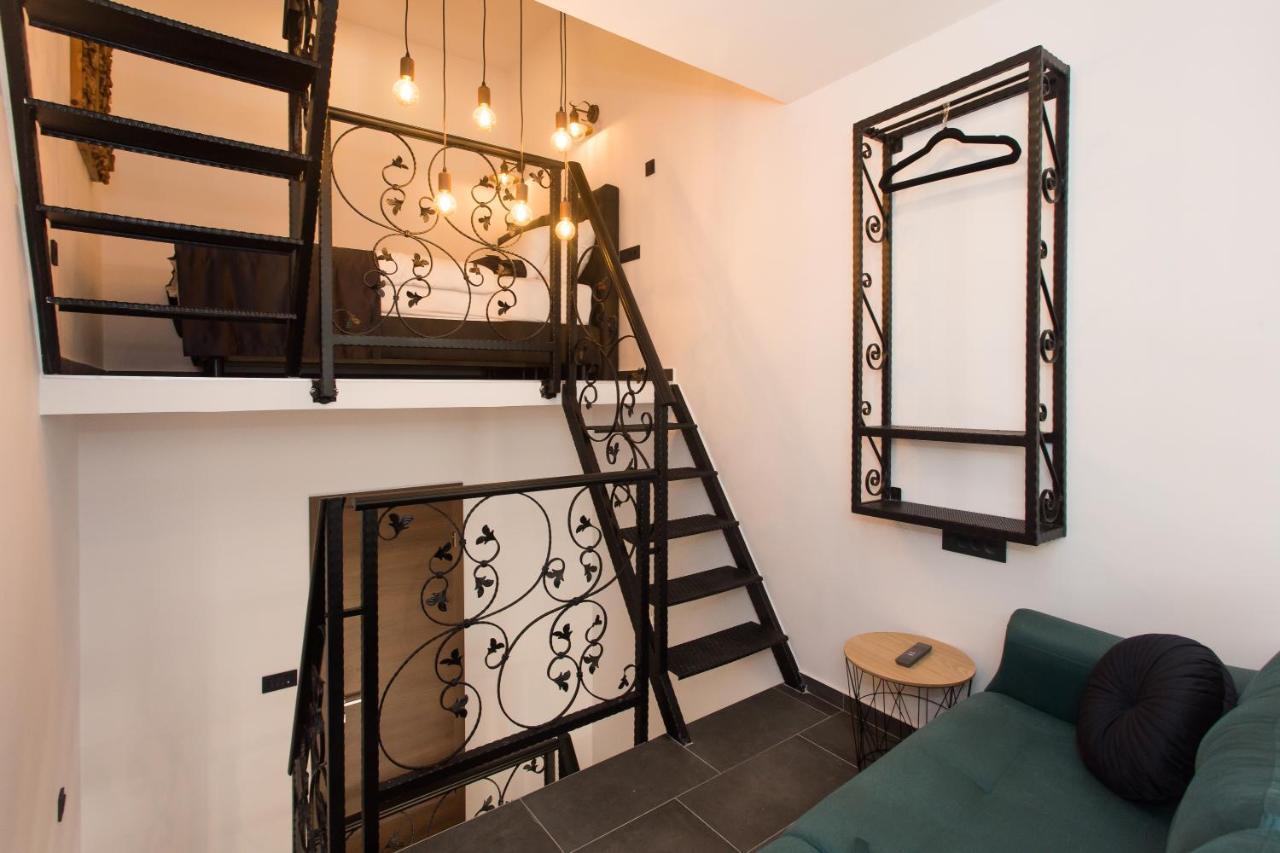 Amaizing Apartment Near Airport Kastel Stafilic ภายนอก รูปภาพ