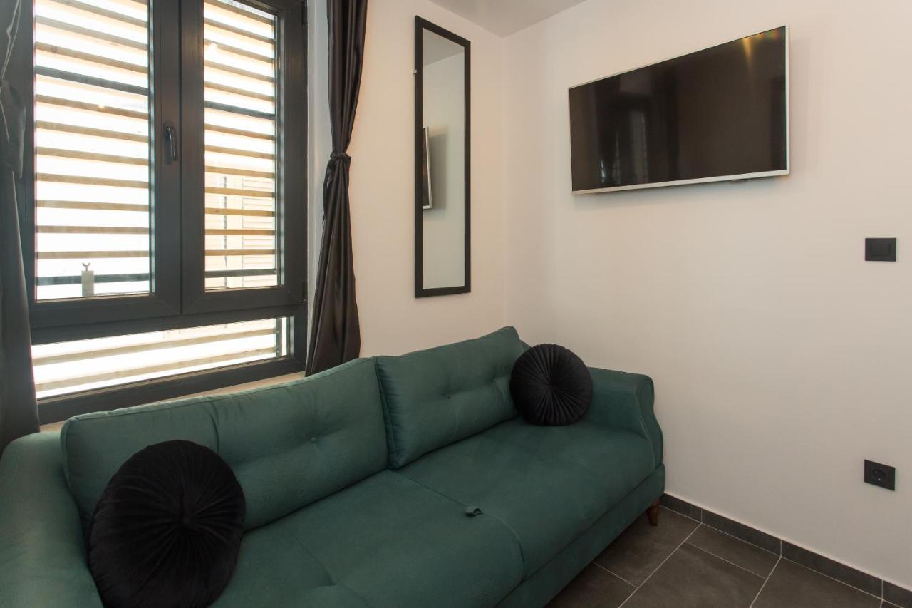 Amaizing Apartment Near Airport Kastel Stafilic ภายนอก รูปภาพ